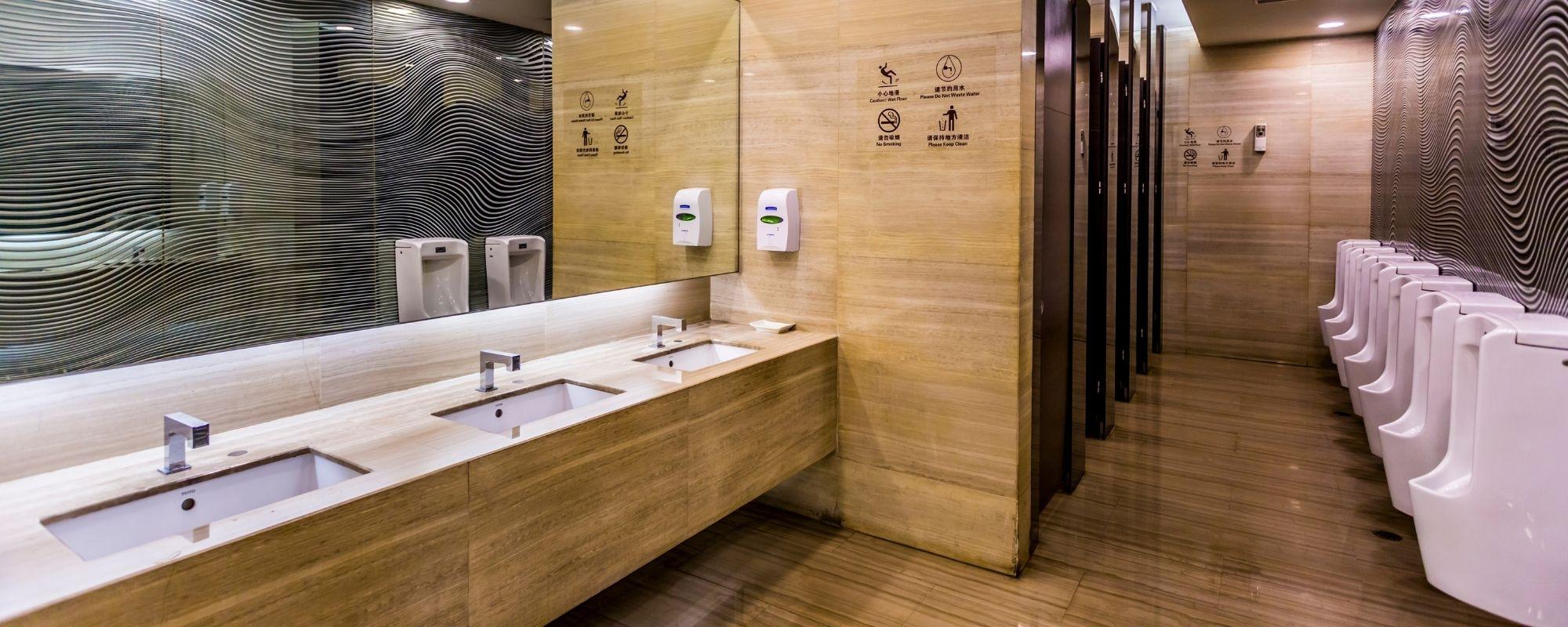 Gebäudereinigung im Sanitärbereich